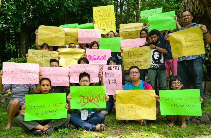 Image: #STOPtheATTACKS group picture