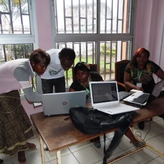 During Software Freedom Day. Source: PROTEGE QV image linking to PROTEGE QV : « La Déclaration africaine est un guide du citoyen pour l'utilisation de l'internet »