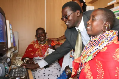  image linking to “Cybercafé in a container”: Rural Kenya's mobile internet stations 