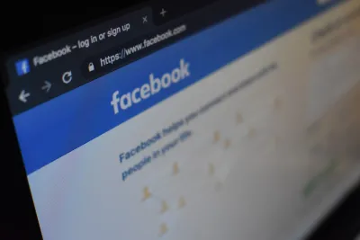  image linking to Prétendu Facebook gratuit pour les pauvres d’Afrique: Orange et Facebook violent délibérément la loi 